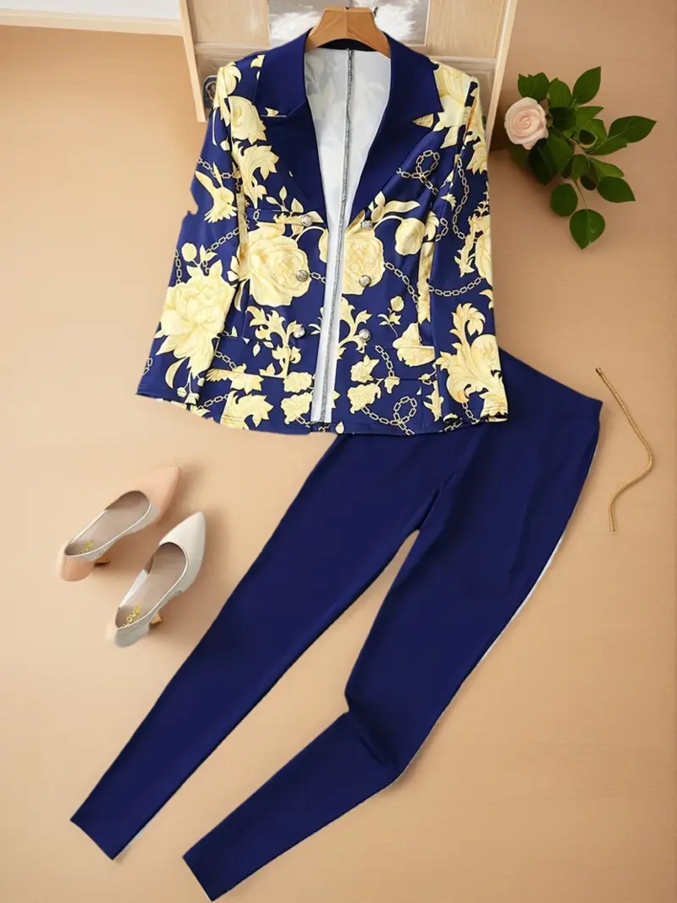 New Women’s Elegant High-end Printed, Chain Printed Slim Fit Suit Jacket And Pure Blue Leggings, Suit Two-piece Set, Machine Washable, All Season Fashionable
